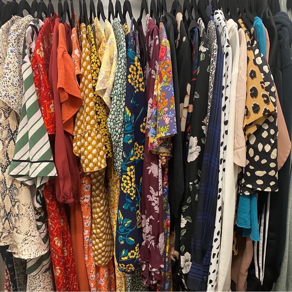 🤑 SALE! Closet clean out. Everything must go. 💸